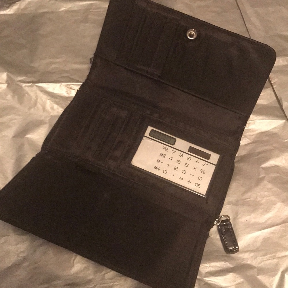 Pleather Croc Pattern Wallet - Picture 3 of 6